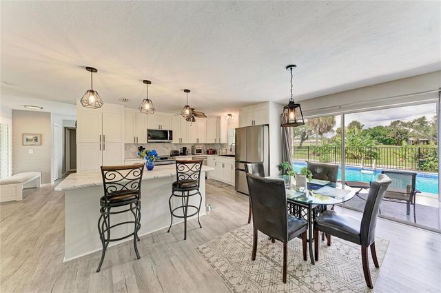 16 OAKLAND HILLS PLACE, Rotonda West, FL 33947