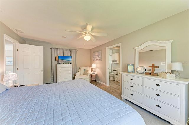 16 OAKLAND HILLS PLACE, Rotonda West, FL 33947