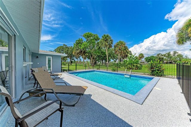 16 OAKLAND HILLS PLACE, Rotonda West, FL 33947
