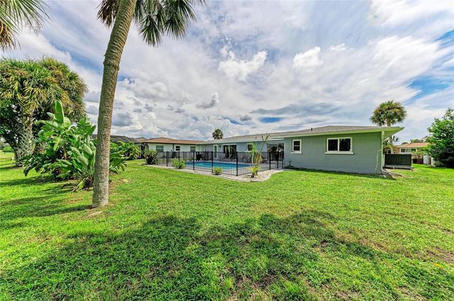 16 OAKLAND HILLS PLACE, Rotonda West, FL 33947