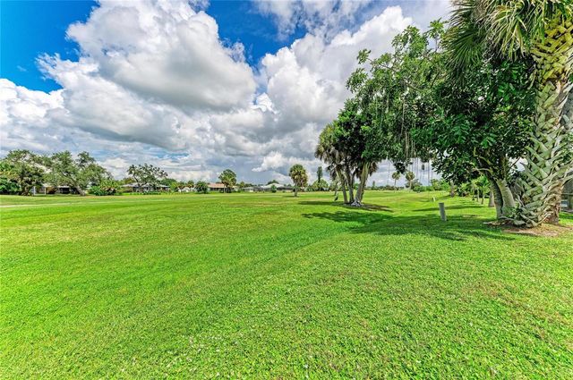 16 OAKLAND HILLS PLACE, Rotonda West, FL 33947
