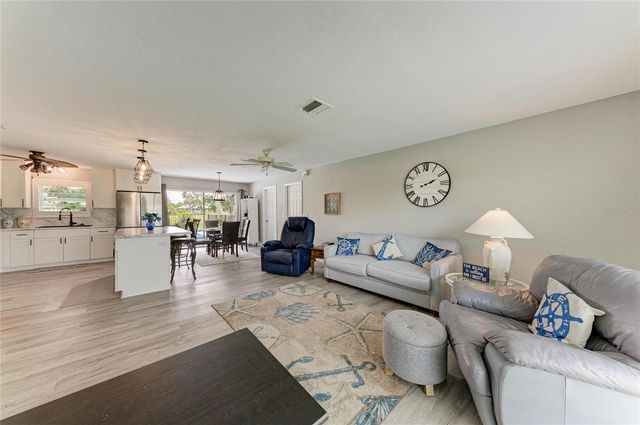 16 OAKLAND HILLS PLACE, Rotonda West, FL 33947