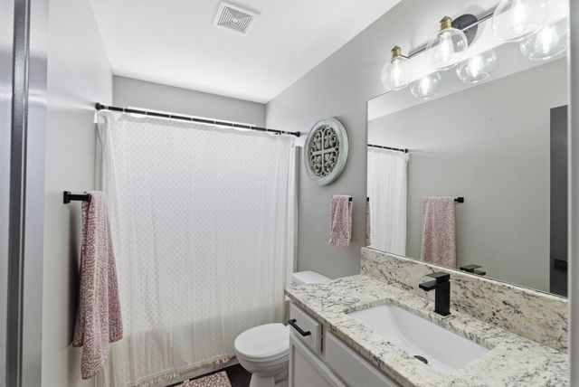 12006 E Mainsgate, Wichita, KS 67226
