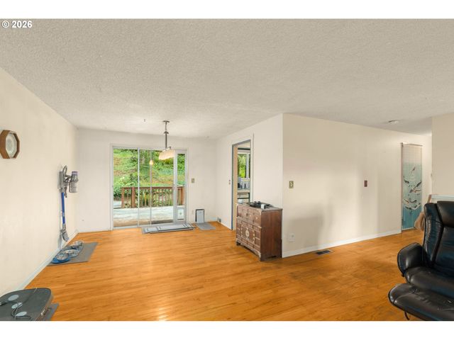 19780 WHITE CLOUD Cir, West Linn, OR 97068
