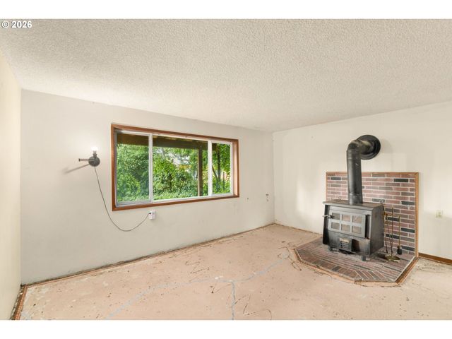 19780 WHITE CLOUD Cir, West Linn, OR 97068