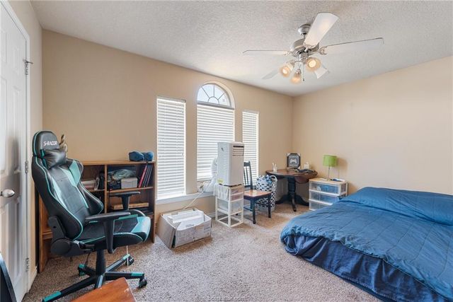 2330 Autumn Chase Loop A, College Station, TX 77840