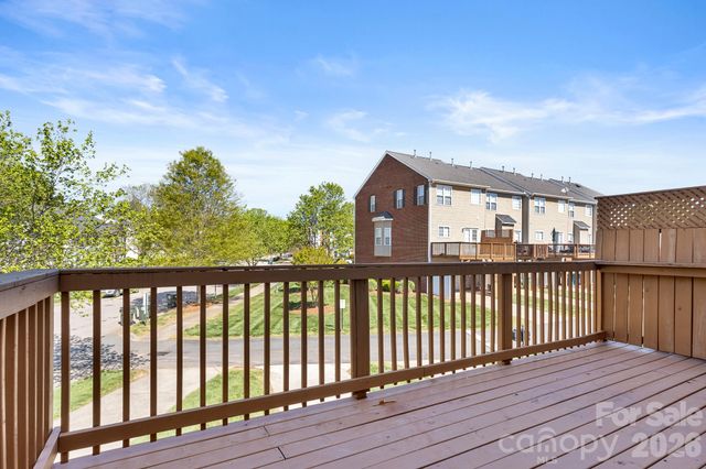 16209 Peachmont Drive, Cornelius, NC 28031