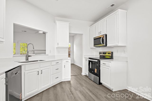 16209 Peachmont Drive, Cornelius, NC 28031