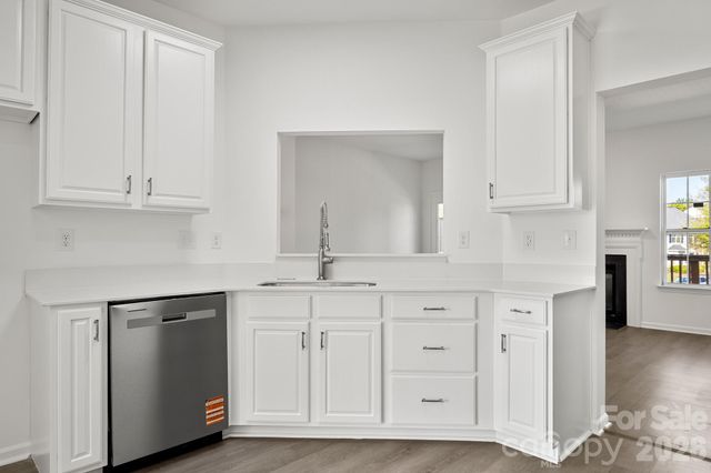 16209 Peachmont Drive, Cornelius, NC 28031