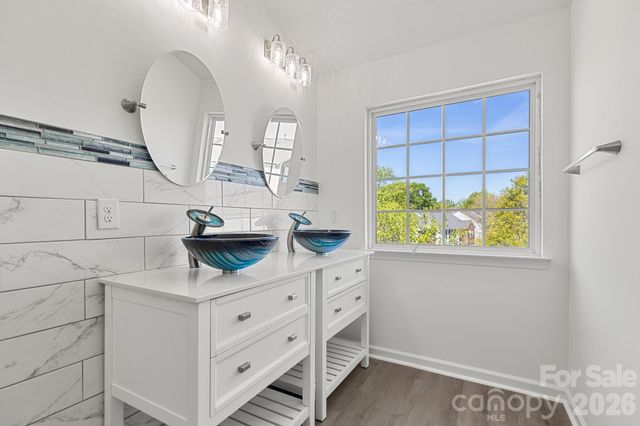 16209 Peachmont Drive, Cornelius, NC 28031