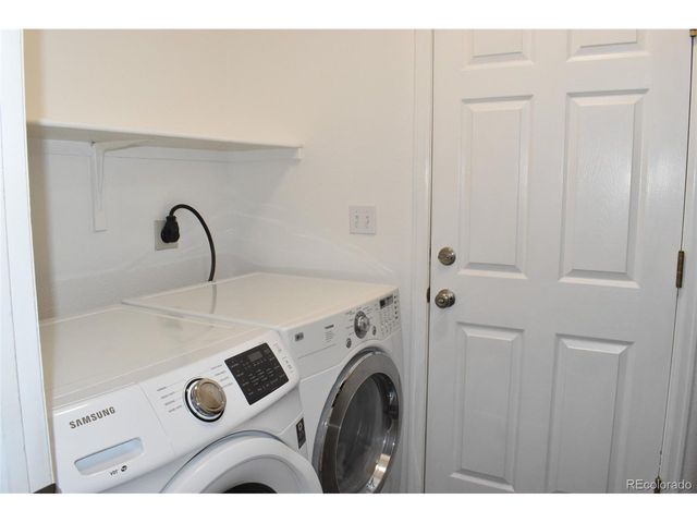 2822 Signal Creek Dr, Thornton, CO 80241