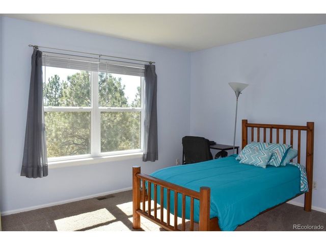 2822 Signal Creek Dr, Thornton, CO 80241