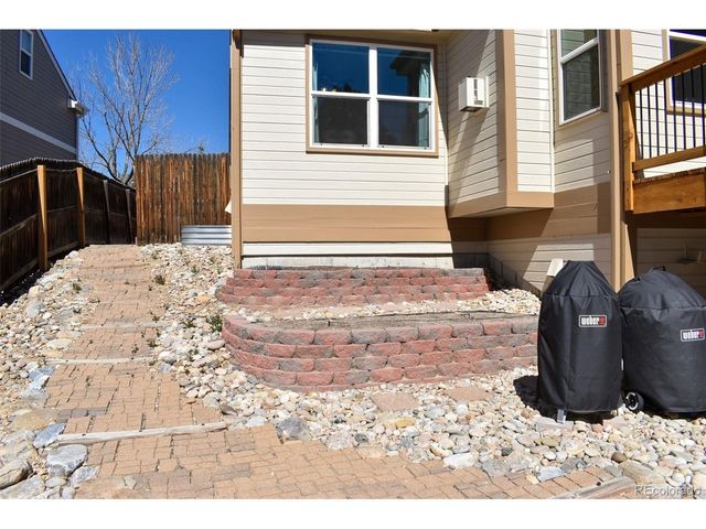 2822 Signal Creek Dr, Thornton, CO 80241