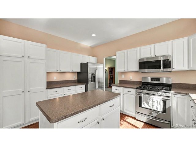 2822 Signal Creek Dr, Thornton, CO 80241