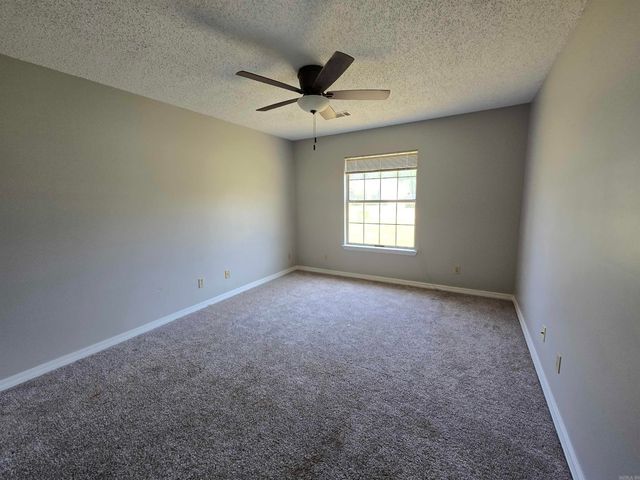 17 Mcarthur, Cabot, AR 72023