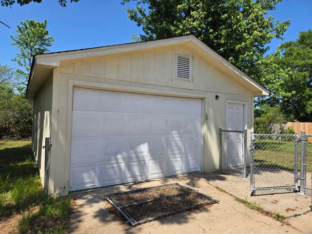 17 Mcarthur, Cabot, AR 72023
