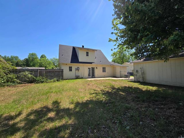 17 Mcarthur, Cabot, AR 72023