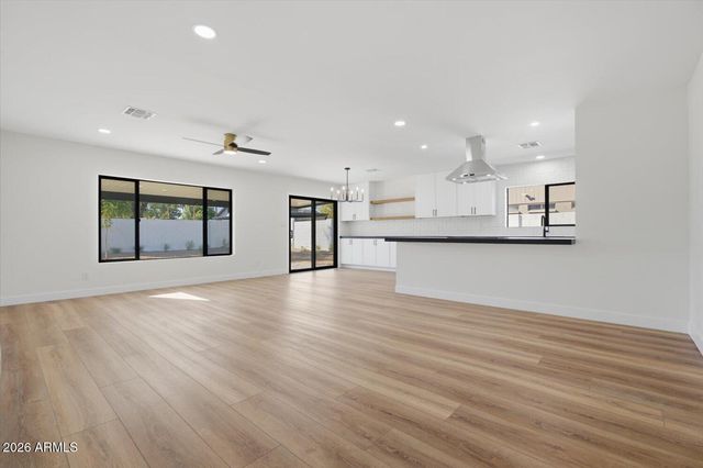 15652 N 52ND Street, Scottsdale, AZ 85254