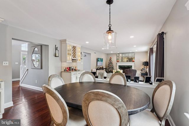 19 ANNAPOLIS DR, Marlton, NJ 08053
