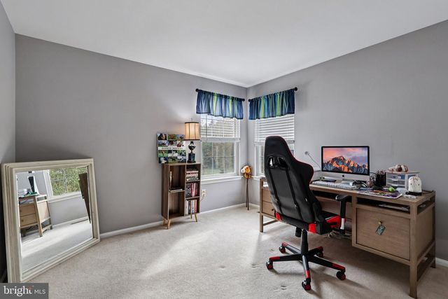 19 ANNAPOLIS DR, Marlton, NJ 08053