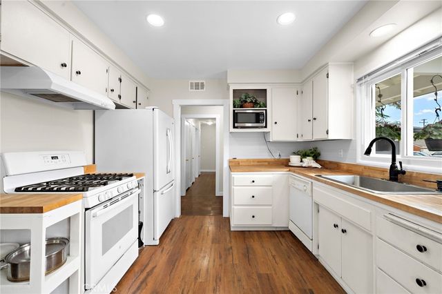 324 Sequoia, Brea, CA 92821