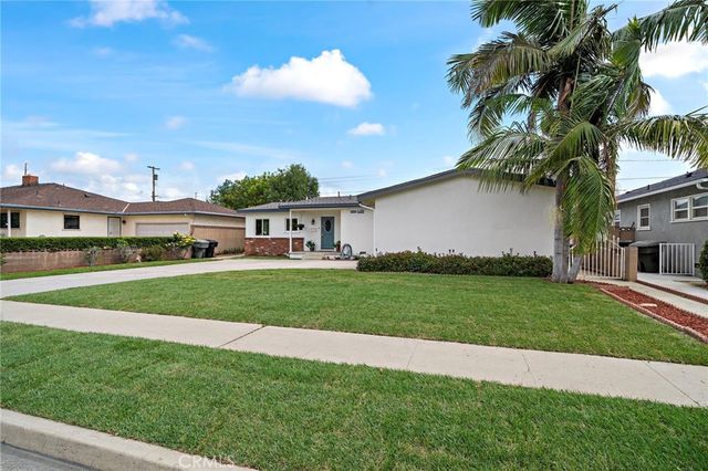 324 Sequoia, Brea, CA 92821
