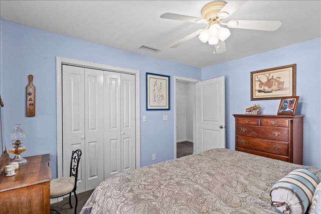 110 Brockton Ct, Dothan, AL 36305