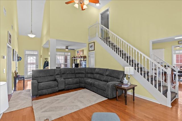 110 Brockton Ct, Dothan, AL 36305