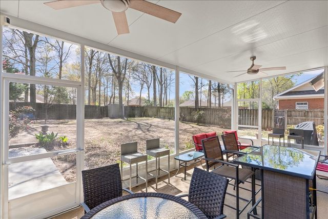 110 Brockton Ct, Dothan, AL 36305