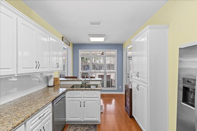 110 Brockton Ct, Dothan, AL 36305