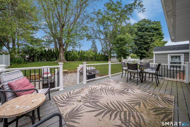 26 Indian Drive, Clinton, CT 06413