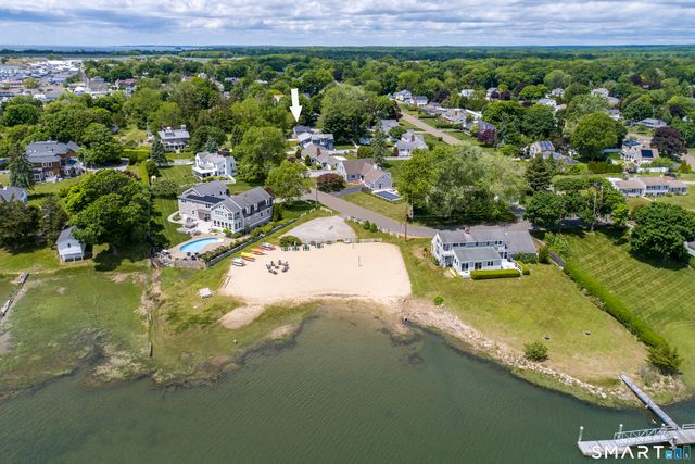 26 Indian Drive, Clinton, CT 06413