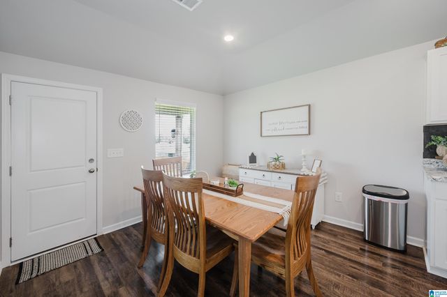 330 AMBER AVENUE, Calera, AL 35040