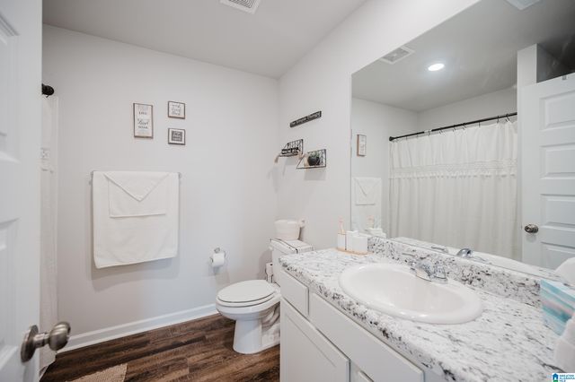 330 AMBER AVENUE, Calera, AL 35040