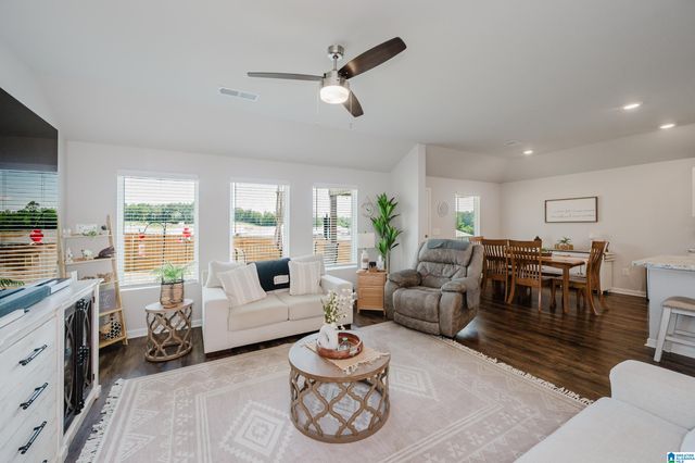 330 AMBER AVENUE, Calera, AL 35040
