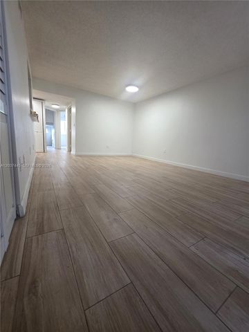15711 SW 137th Avenue 101, Miami, FL 33177