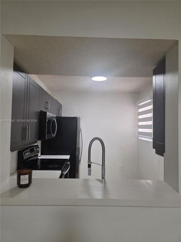 15711 SW 137th Avenue 101, Miami, FL 33177