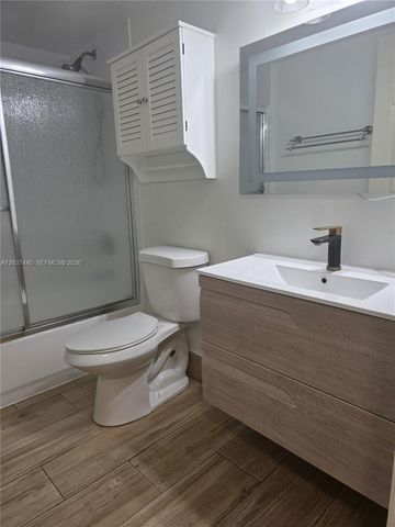 15711 SW 137th Avenue 101, Miami, FL 33177