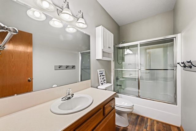 1002 N Cedar Downs Cir, Wichita, KS 67235