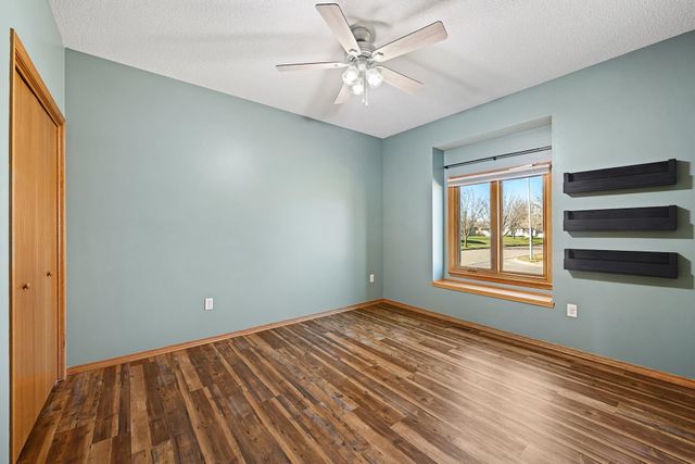 1002 N Cedar Downs Cir, Wichita, KS 67235