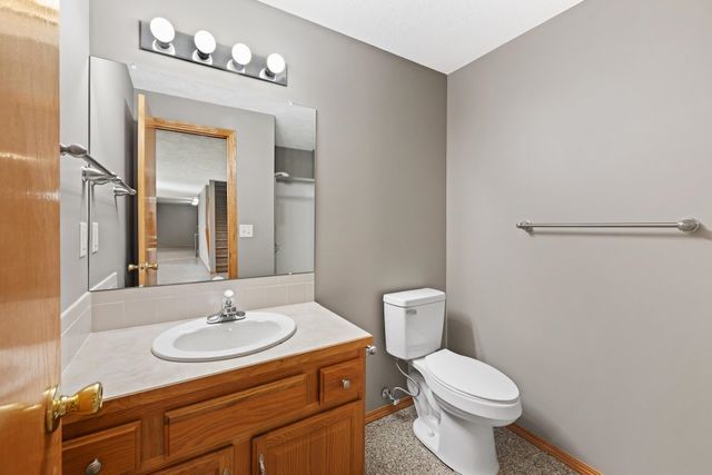 1002 N Cedar Downs Cir, Wichita, KS 67235