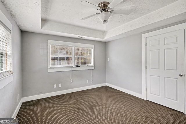 707 E Mcintosh Road, Griffin, GA 30223