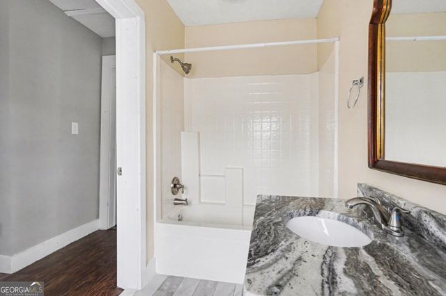 707 E Mcintosh Road, Griffin, GA 30223