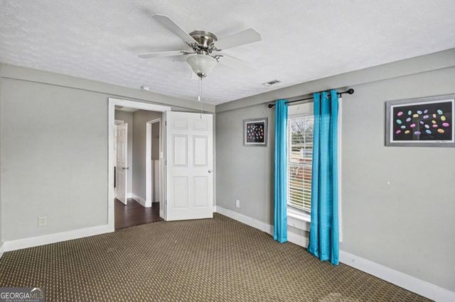 707 E Mcintosh Road, Griffin, GA 30223