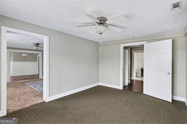 707 E Mcintosh Road, Griffin, GA 30223