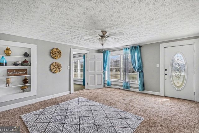 707 E Mcintosh Road, Griffin, GA 30223