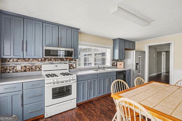 707 E Mcintosh Road, Griffin, GA 30223