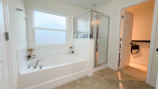 12401 ACOSTA OAKS Drive, Jacksonville, FL 32258