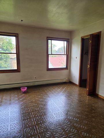 1026 Lillian Street, Hobart, IN 46342