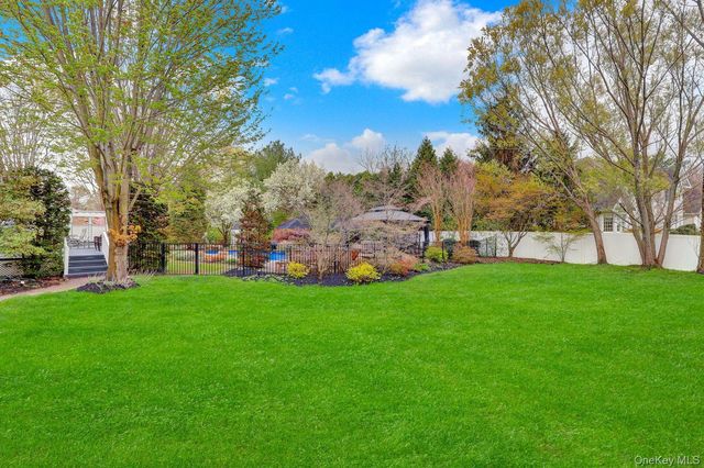 6 Arborvitae Lane, Miller Place, NY 11764